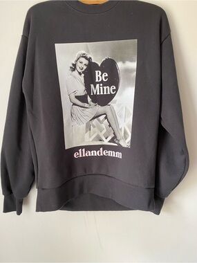 ellandemm Sweatshirt Women’s Small “Be Mine" Graphic Black Crewneck Oversized
